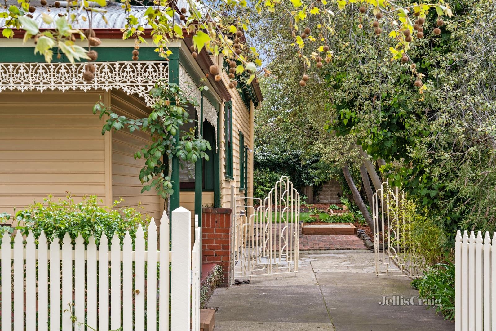 7 Johnson Street, Ballarat Central image 12