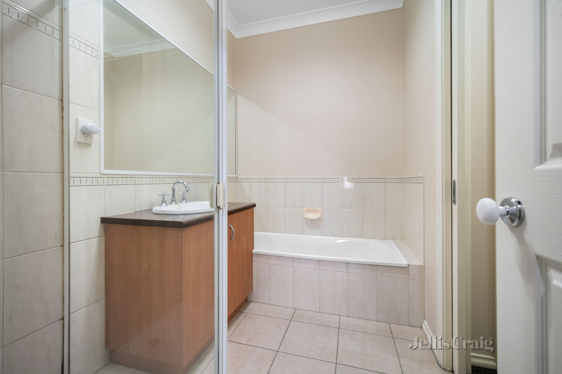 7 Jordan Avenue, Delacombe image 5