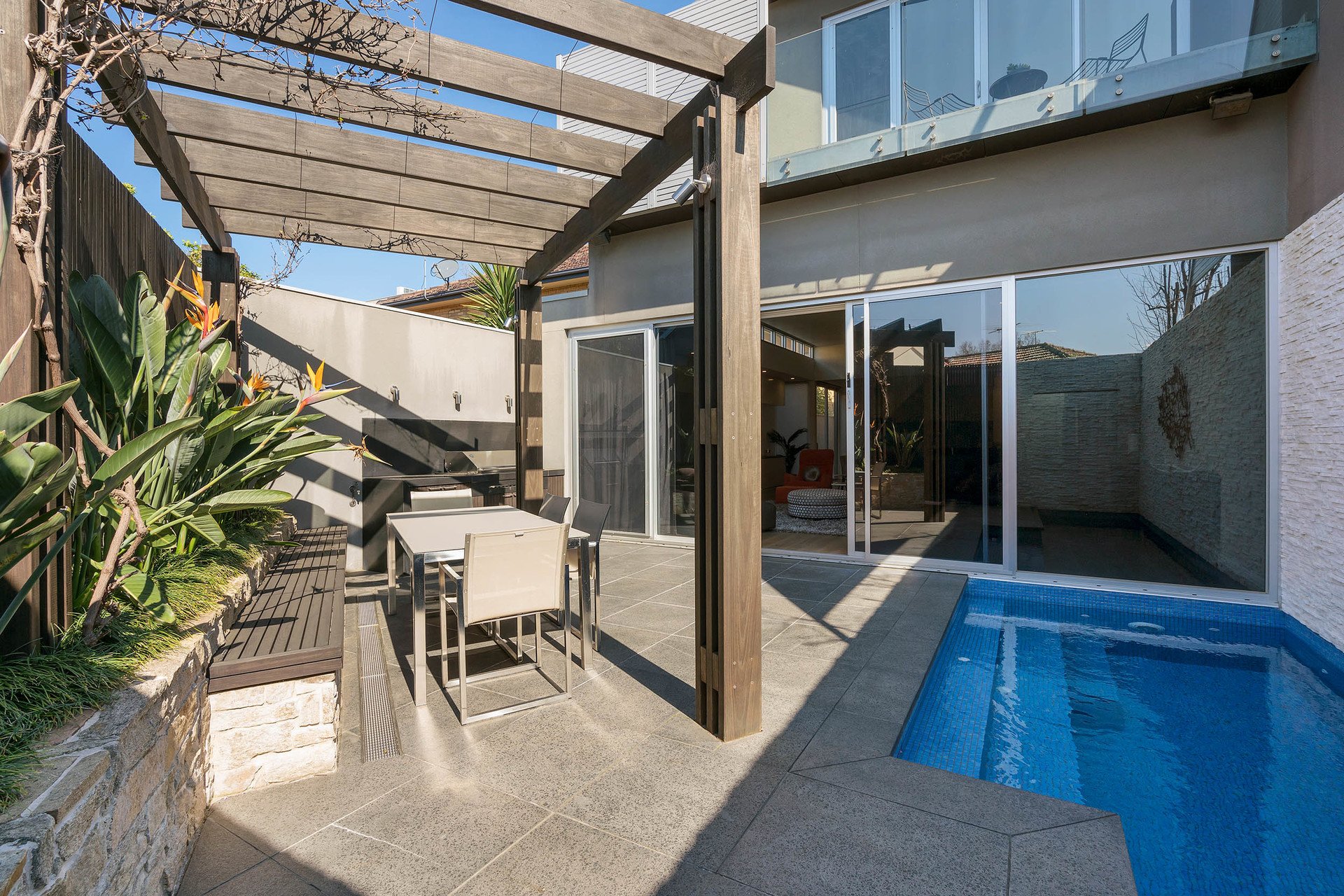 7 Joyce Street, Elwood image 2