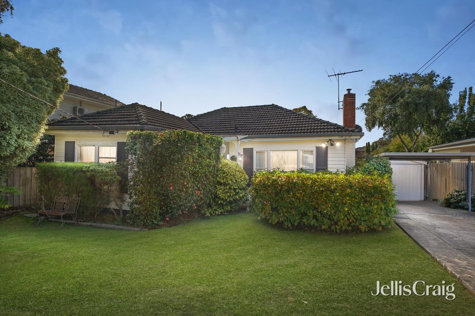 7 Justina Street, Blackburn image 1