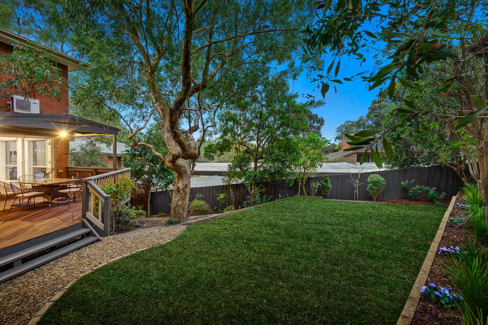 7 Karens Close, Mitcham image 9