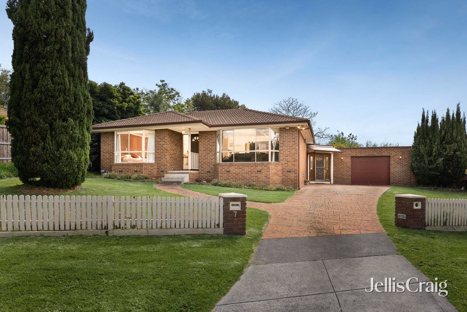 7 Kidgell Street, Lilydale image 2