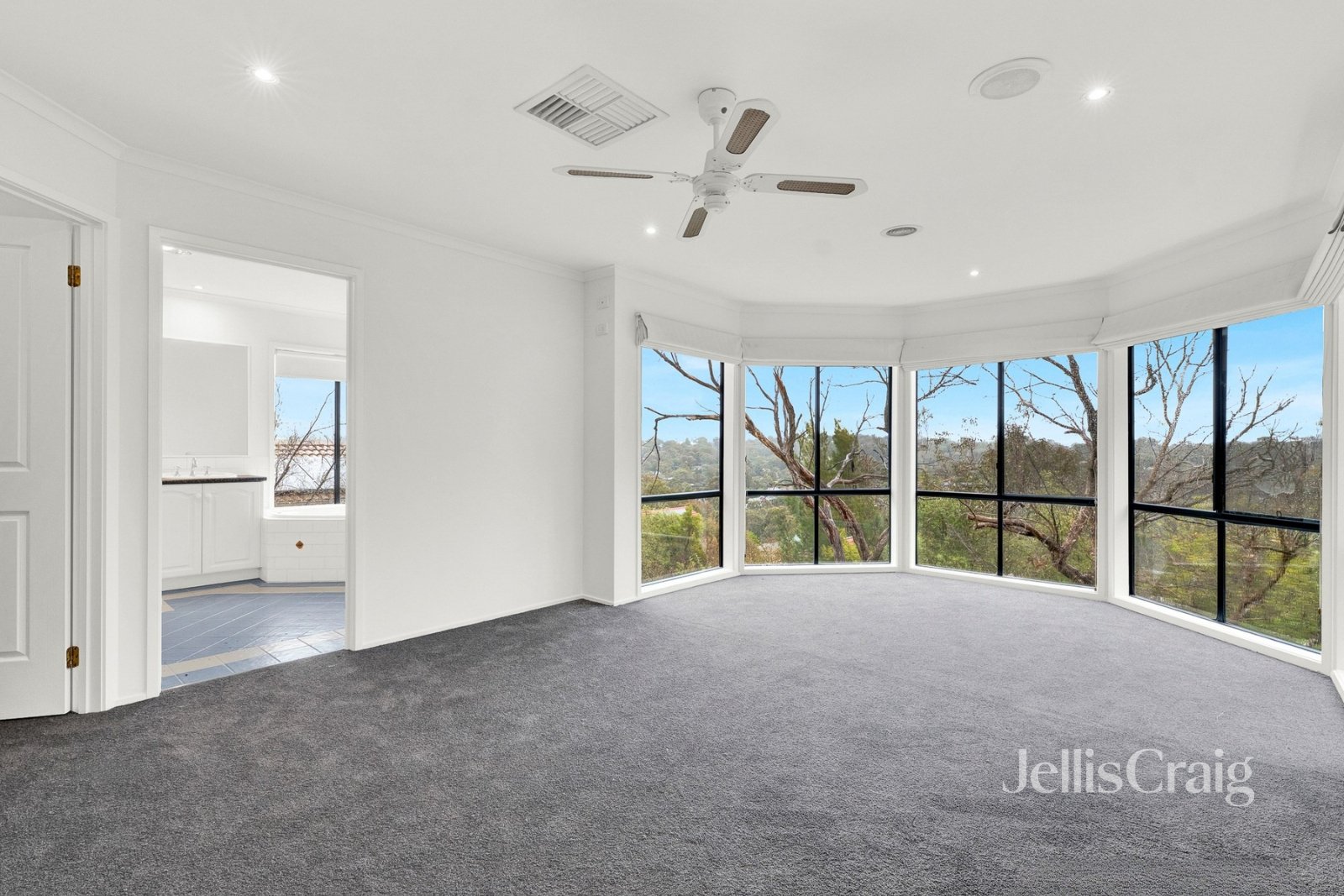 7 Kimberley Close, Eltham image 6