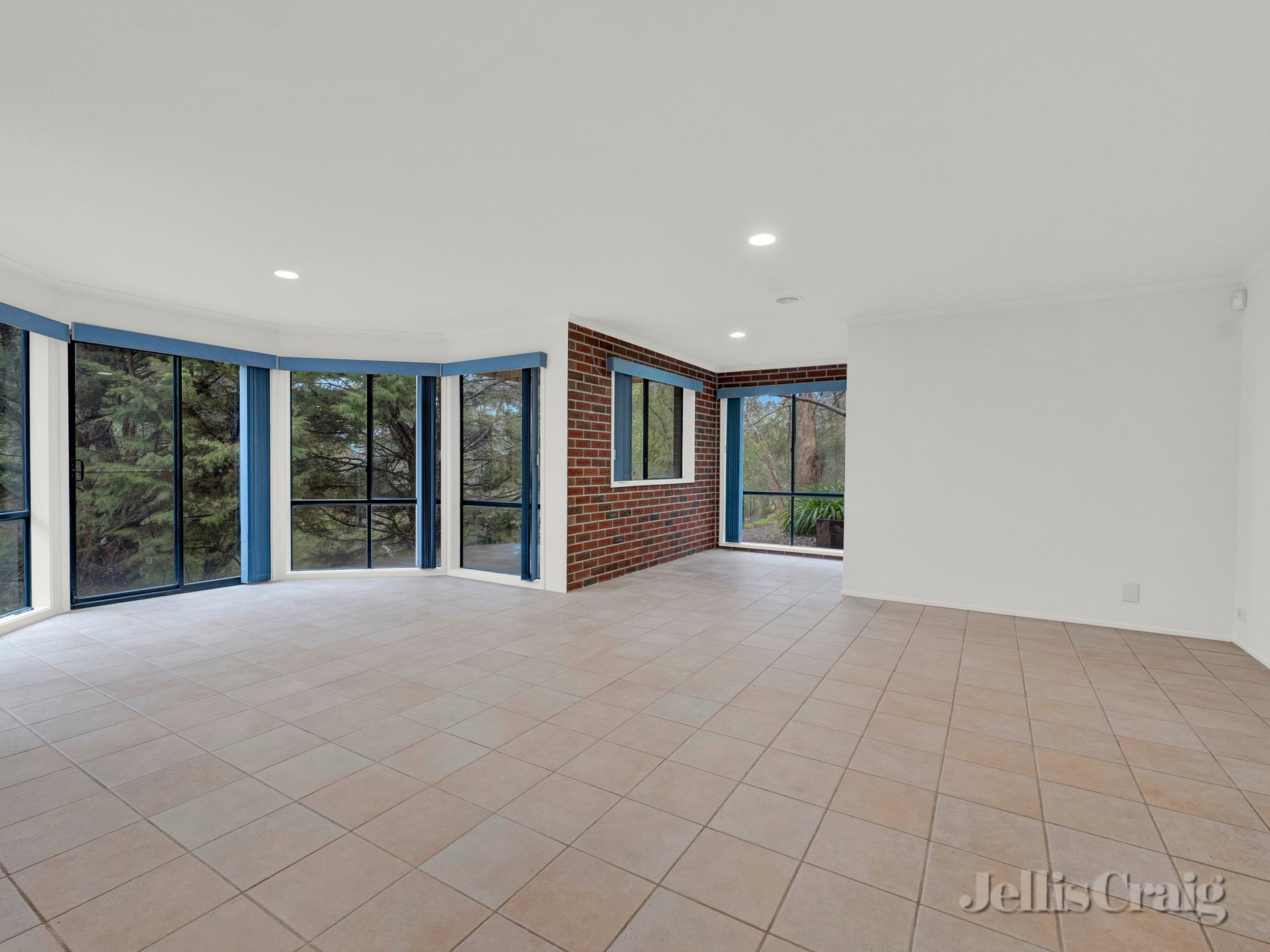 7 Kimberley Close, Eltham image 4