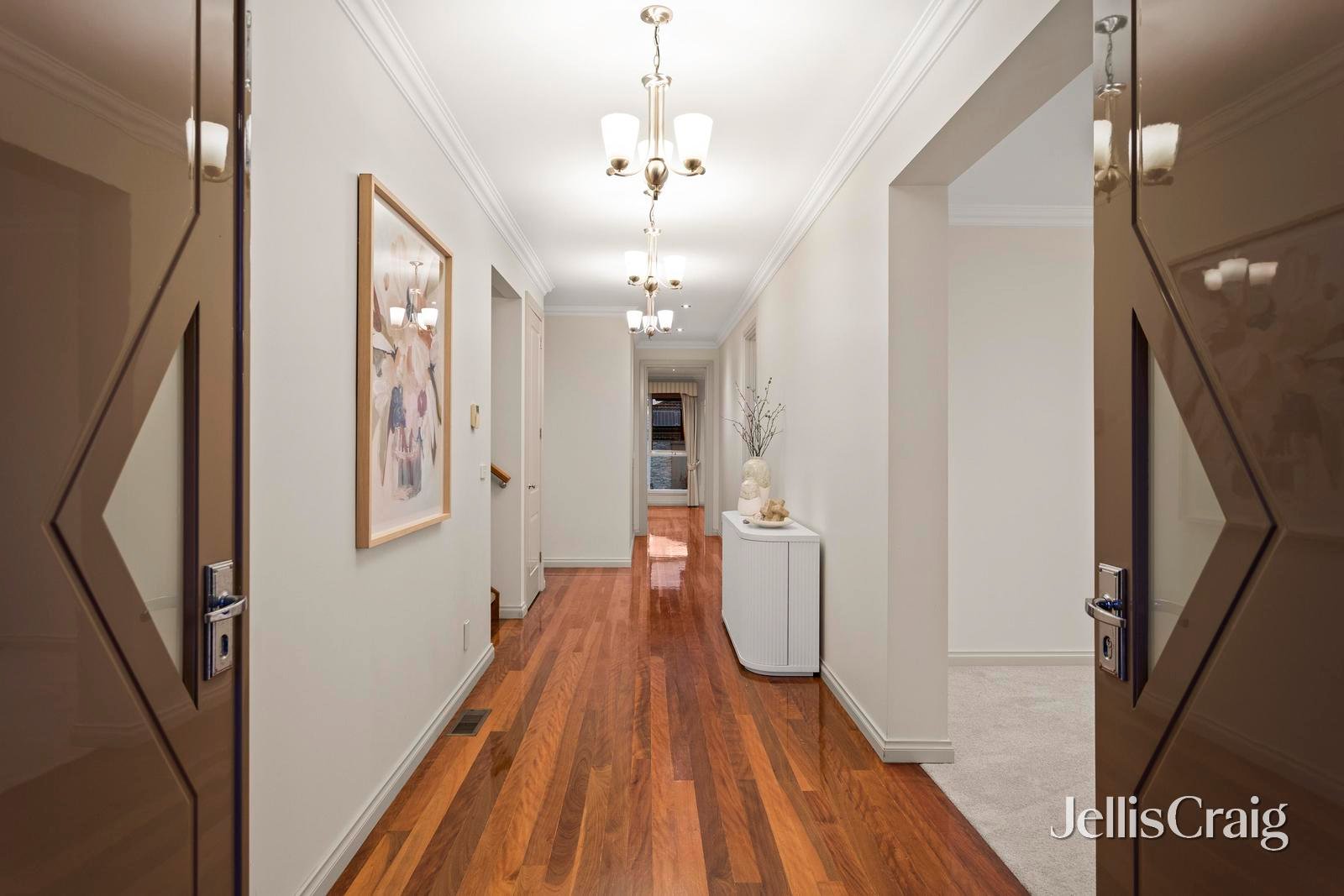 7 Kingston Way, Mooroolbark image 2