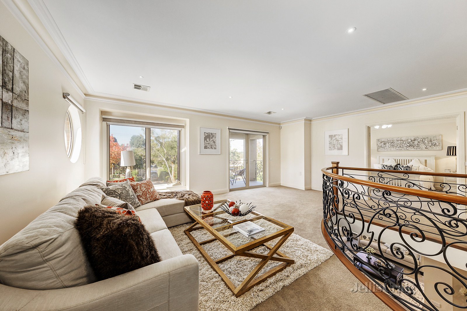 7 Kinnoull Grove, Glen Waverley image 7