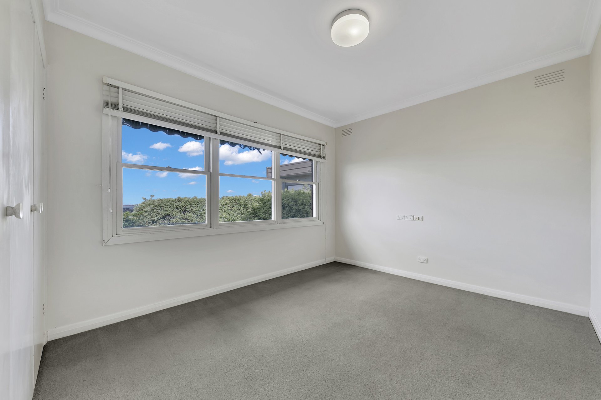 7 Kirriemuir Street, Hamlyn Heights image 6