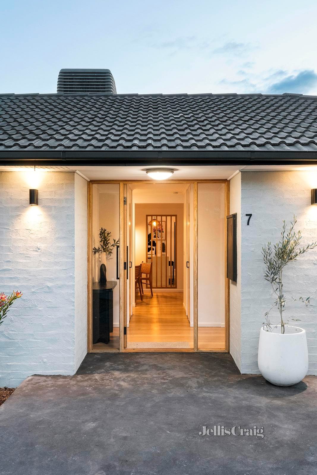 7 Lambruk Court, Yallambie image 2