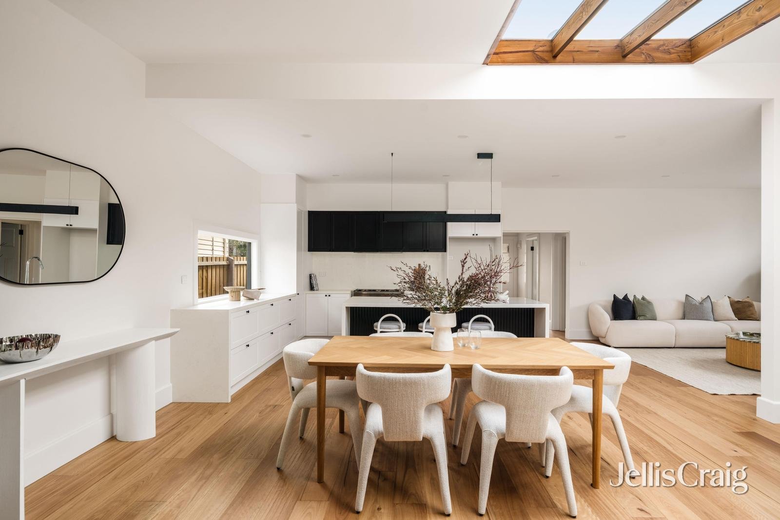 7 Latona Avenue, Preston image 2