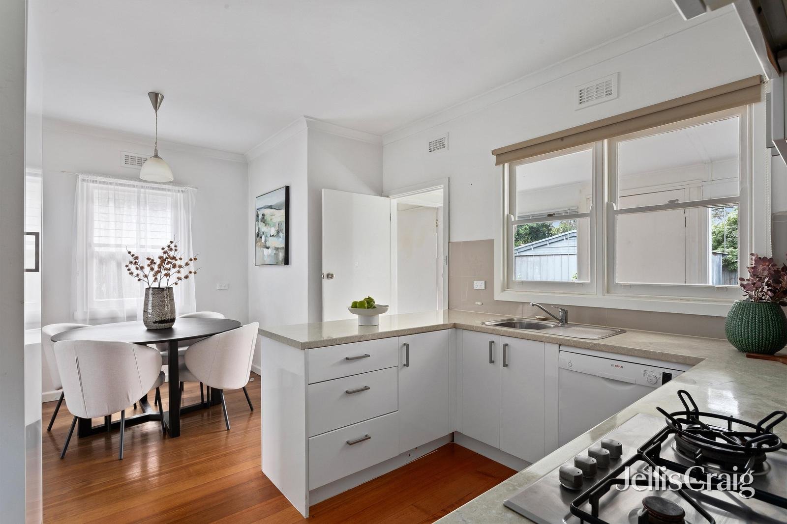 7 Leigh Street, Bentleigh East image 3