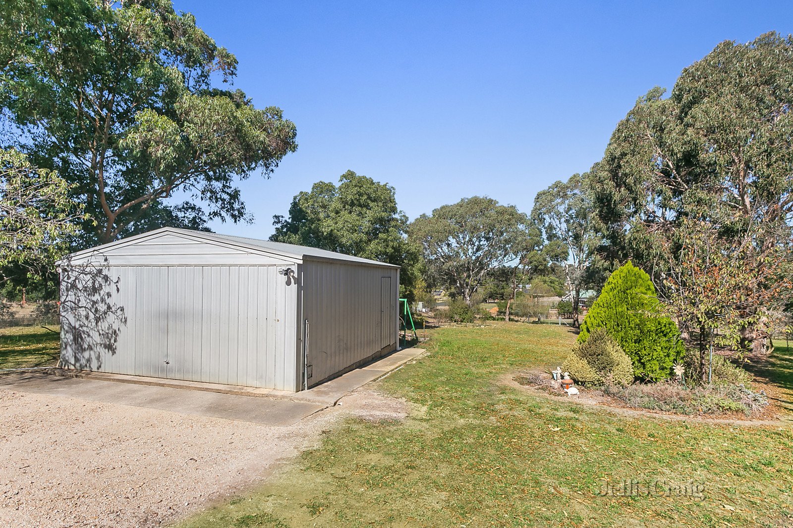 7 Lemon Street, Campbells Creek image 6