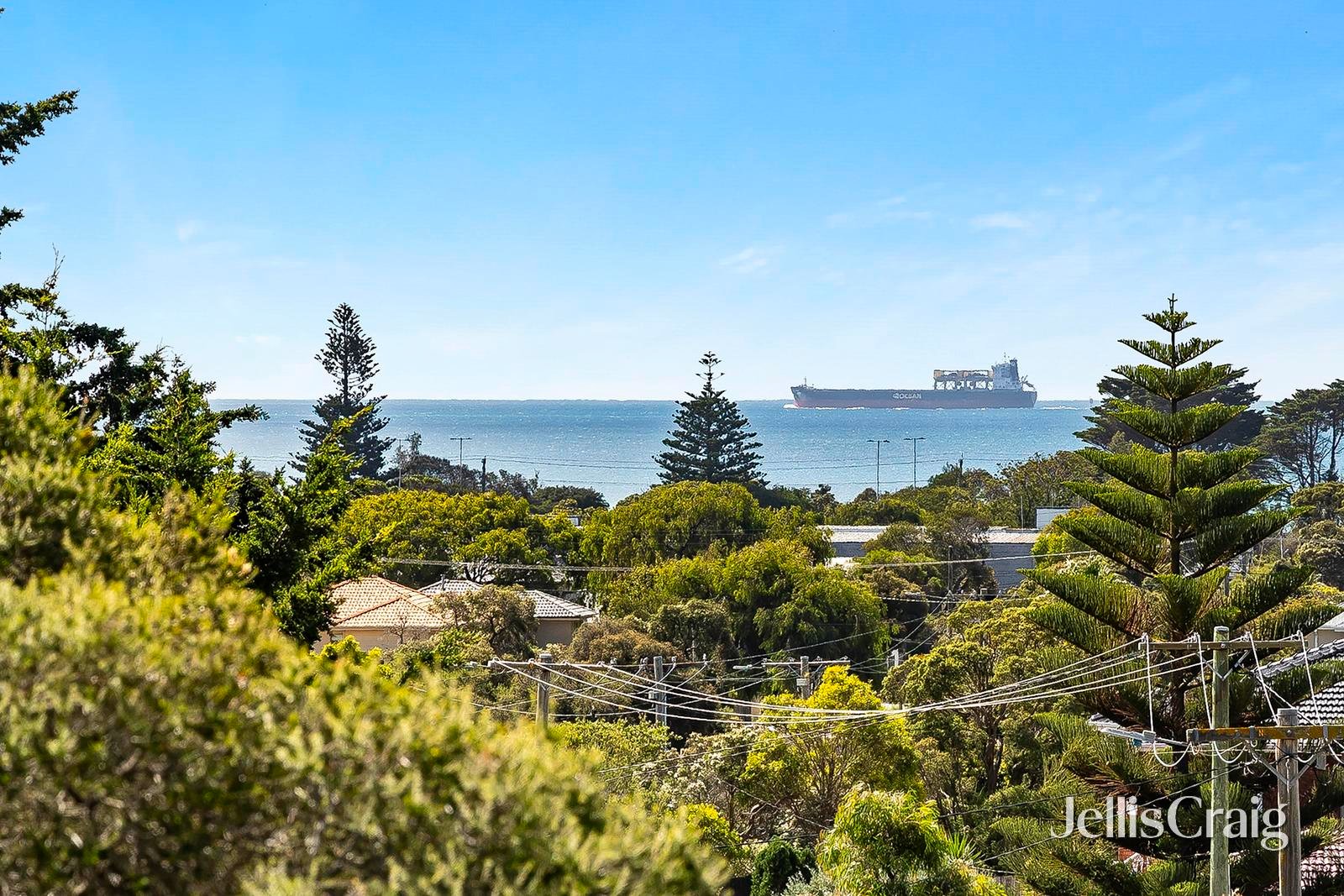 7 Locksley Road, Rye image 2