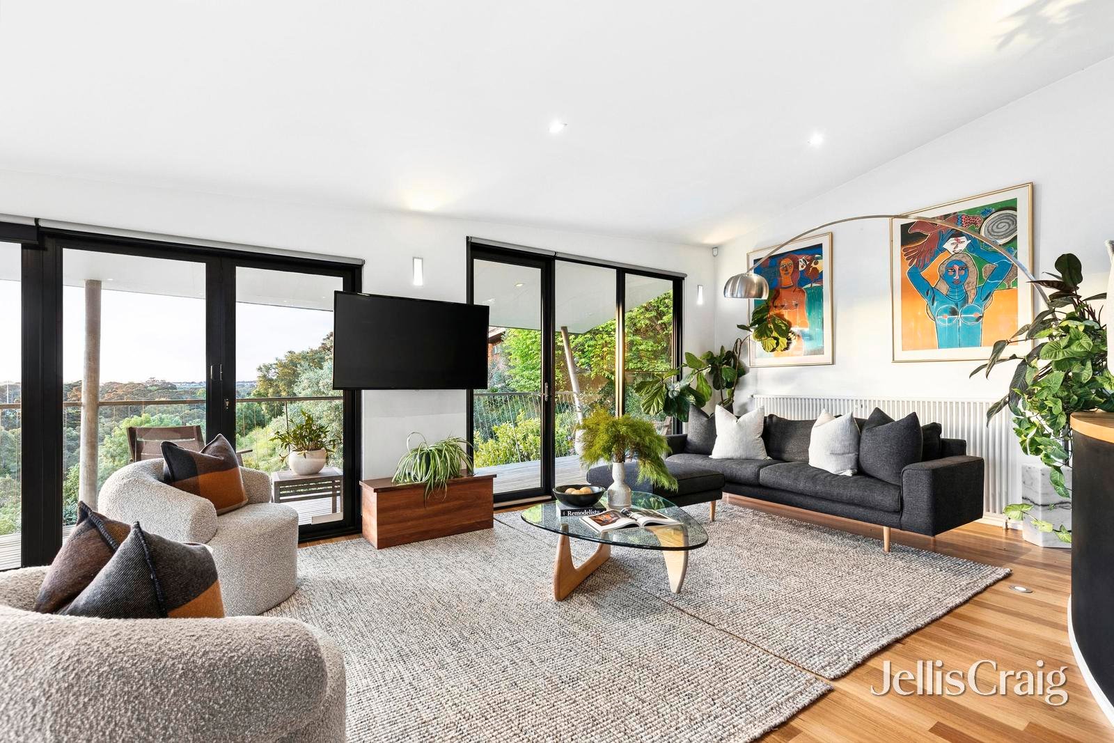 7 Louis Court, Newtown image 5