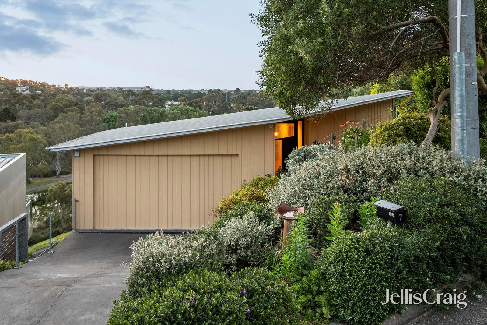 7 Louis Court, Newtown image 16