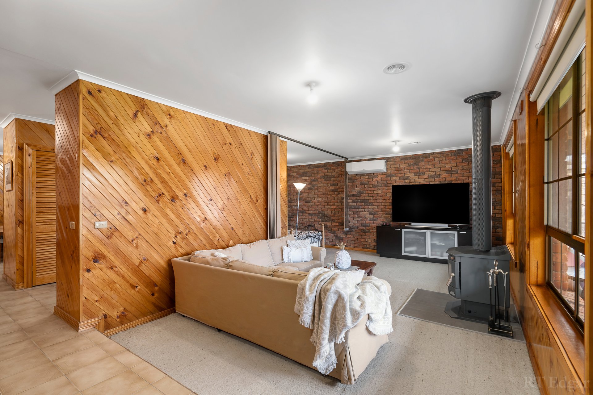 Property Gallery Thumbnail 3