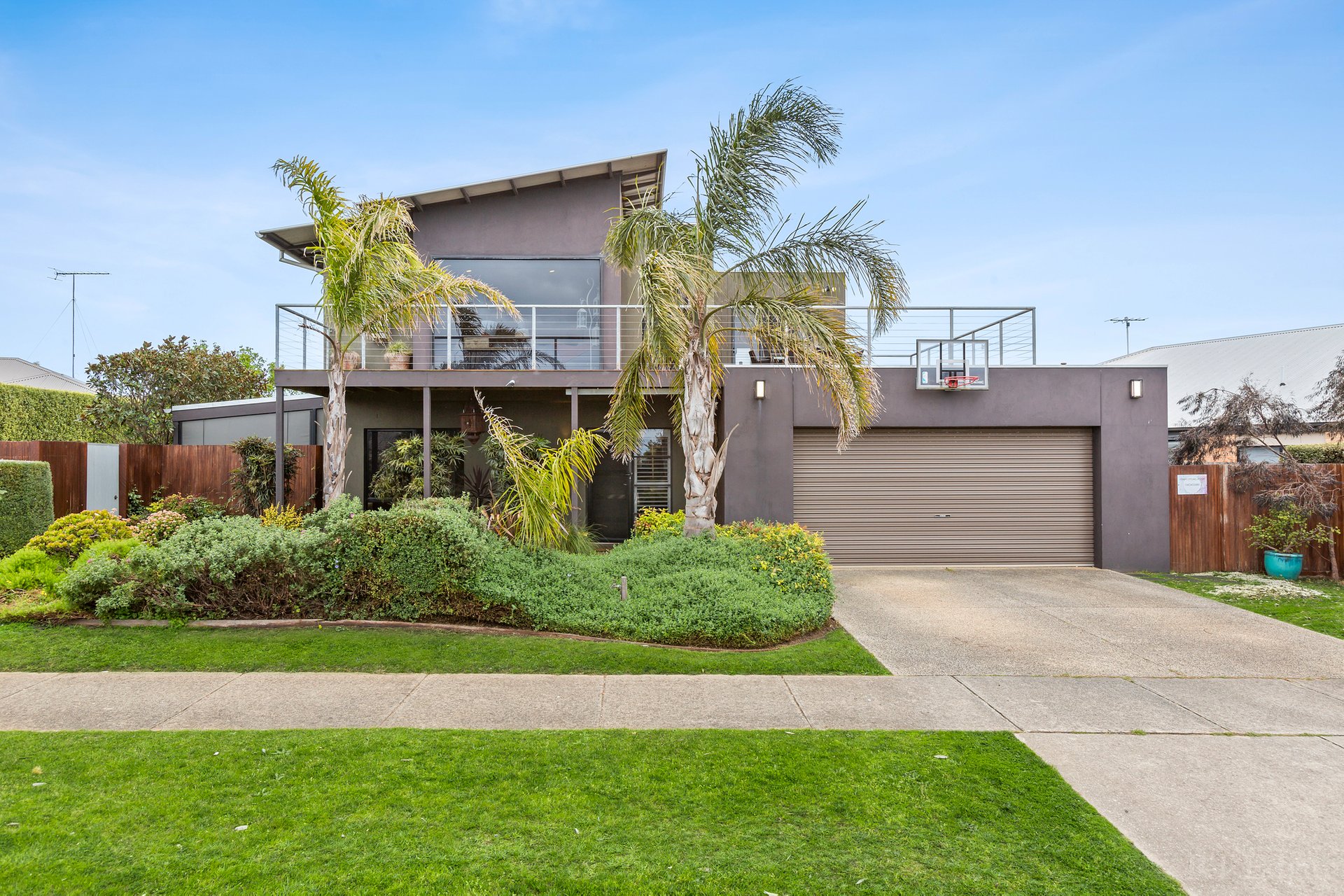 Property Gallery - Main Image
