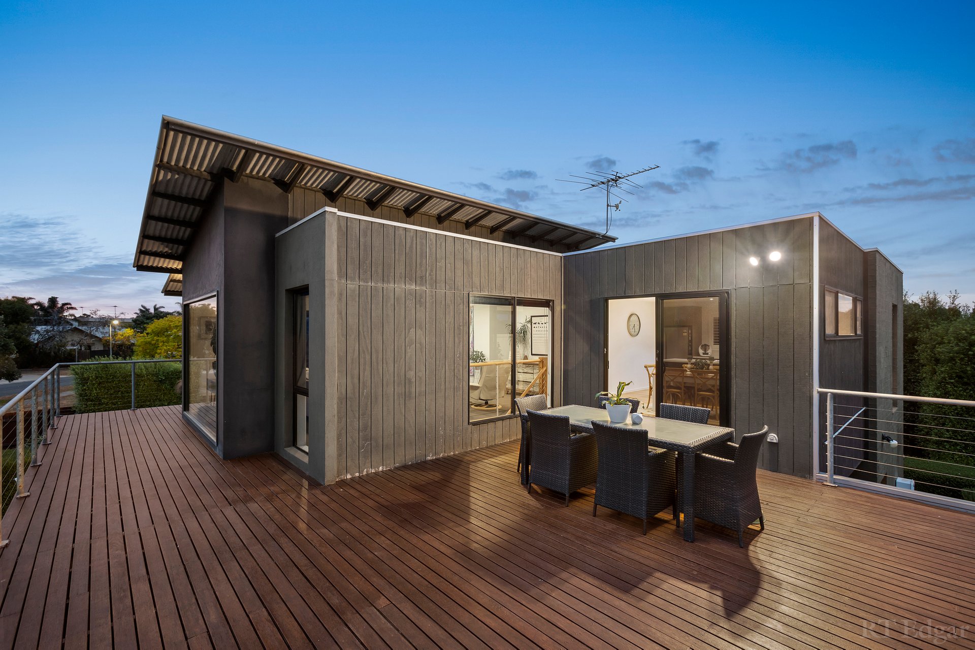 Property Gallery Thumbnail 8