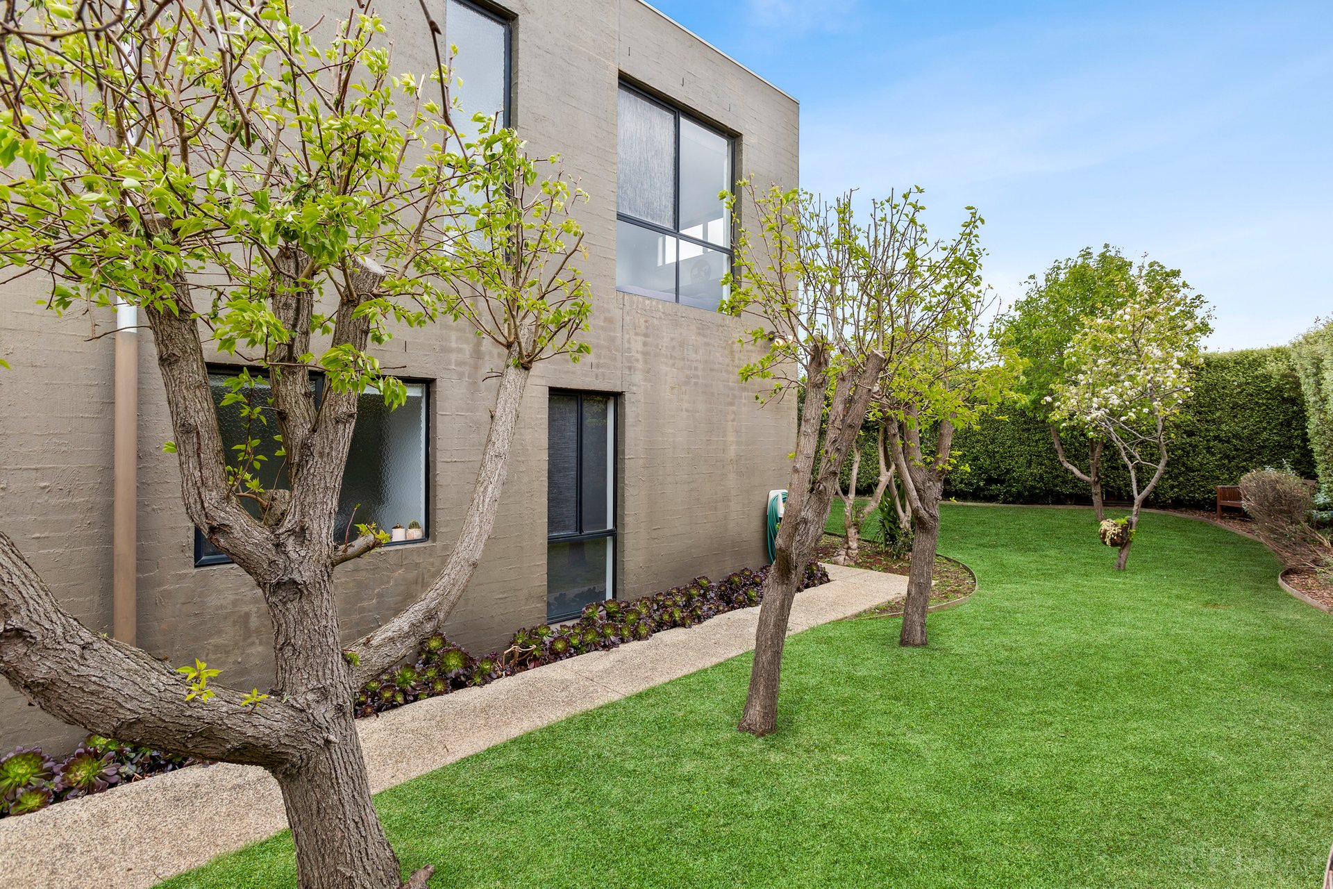 Property Gallery Thumbnail 18