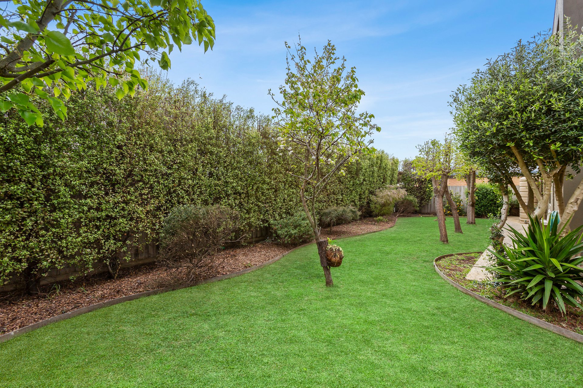 Property Gallery Thumbnail 19