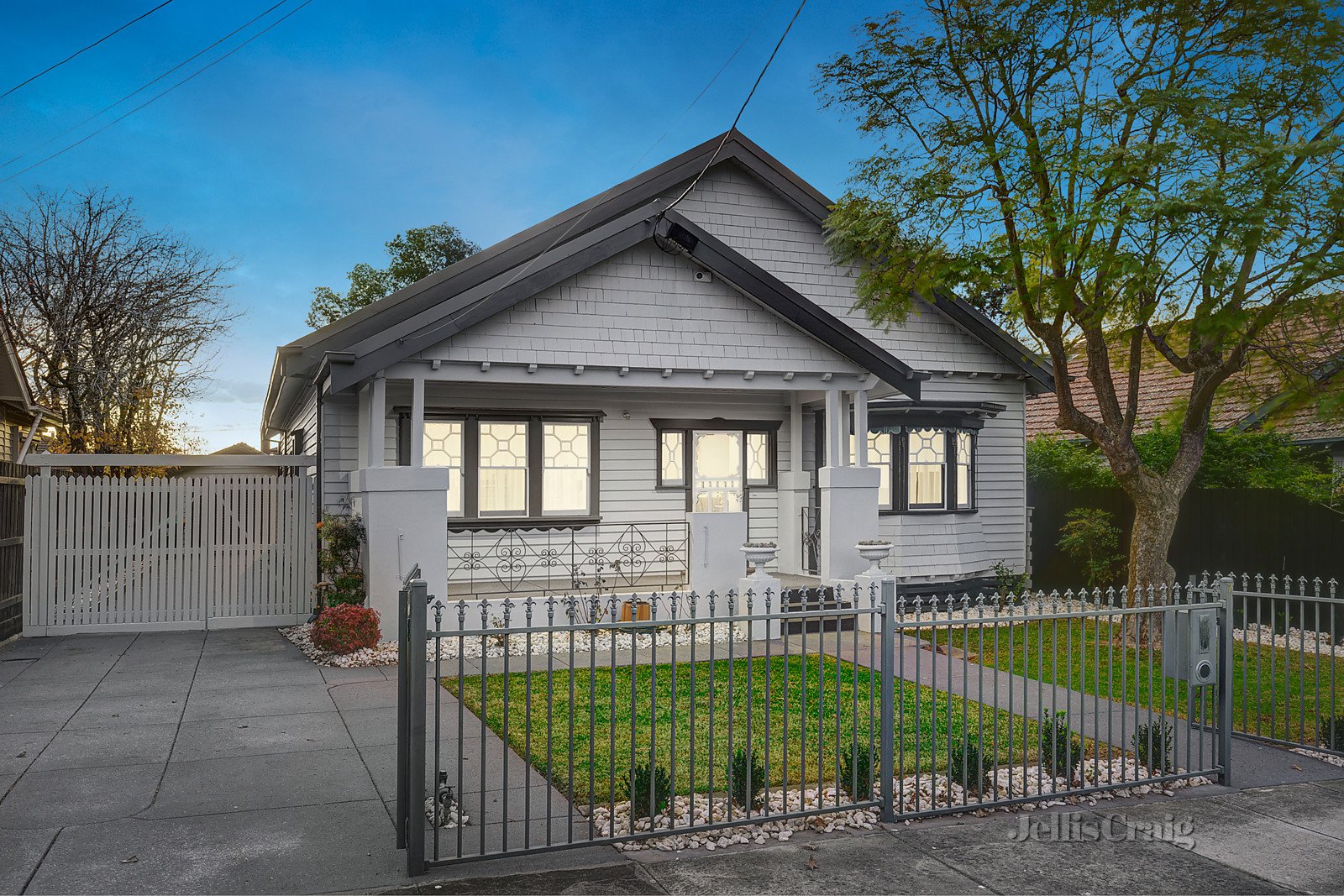 7 Lysbeth Street, Mckinnon image 18