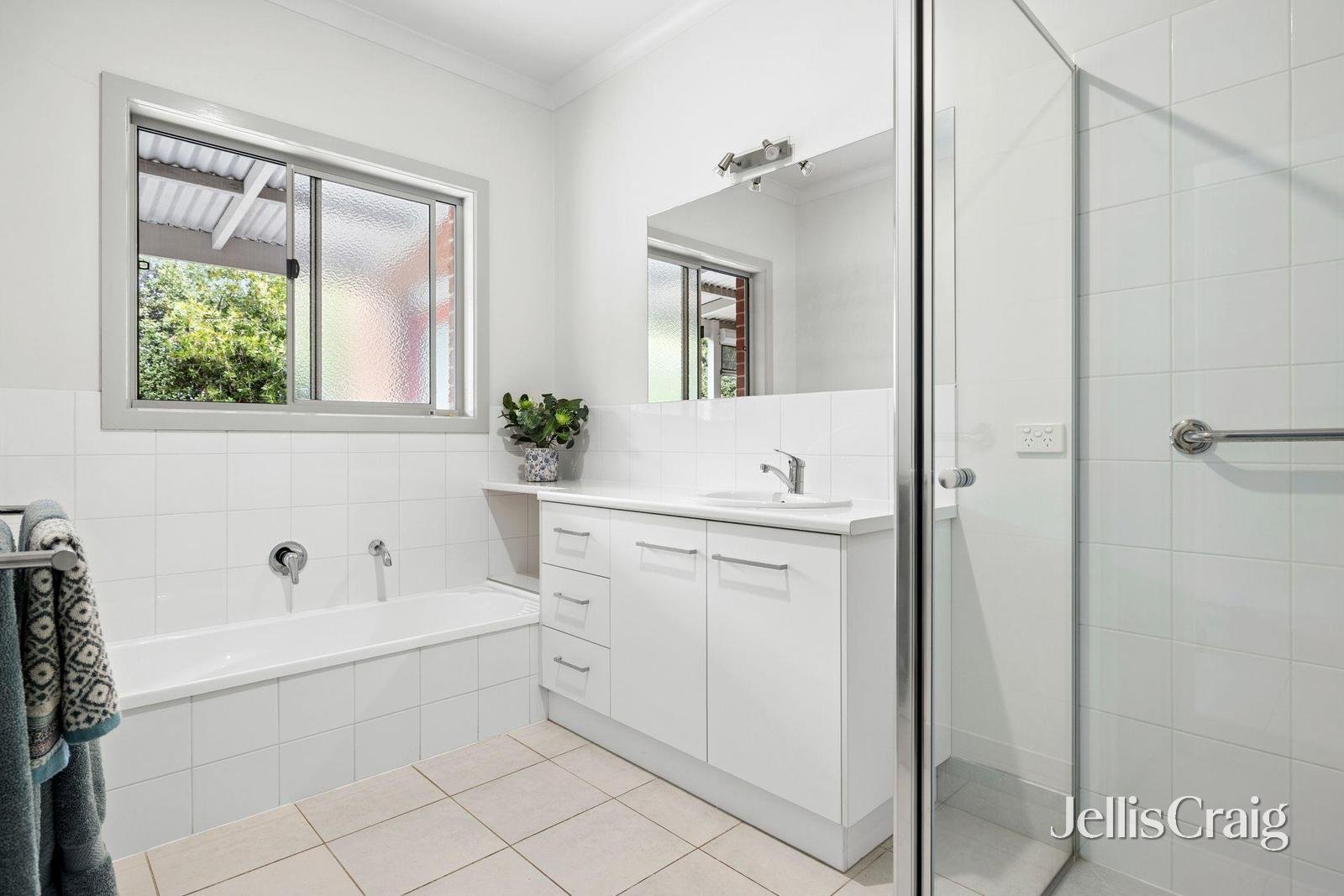 7 Macafee Road, Castlemaine image 9