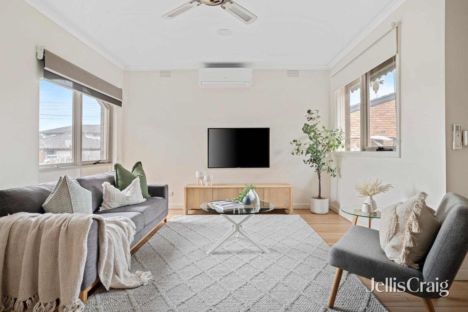 7 Macao Court, Cheltenham image 2