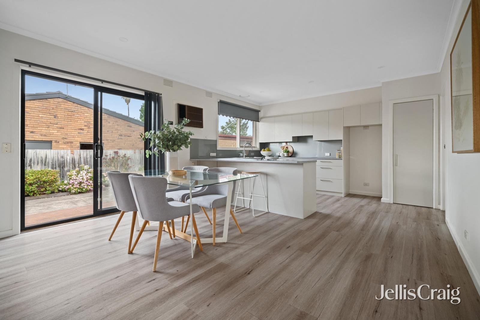 7 Macao Court, Cheltenham image 6