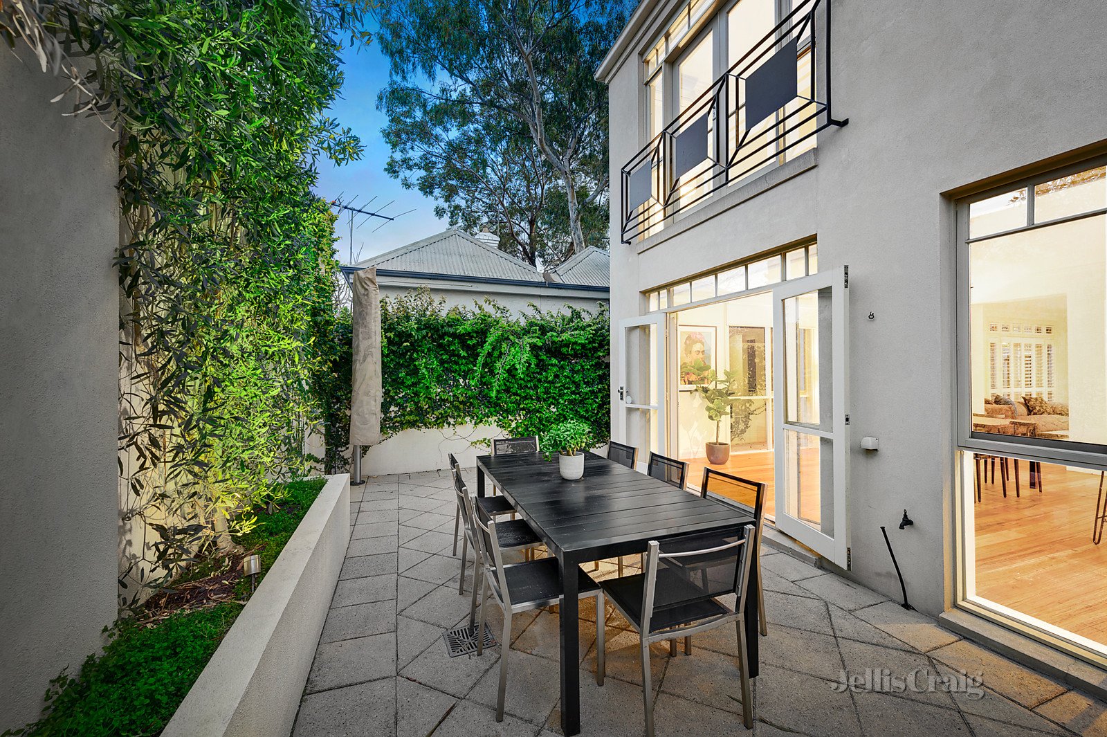 7 Macfarlan Lane, South Yarra image 2