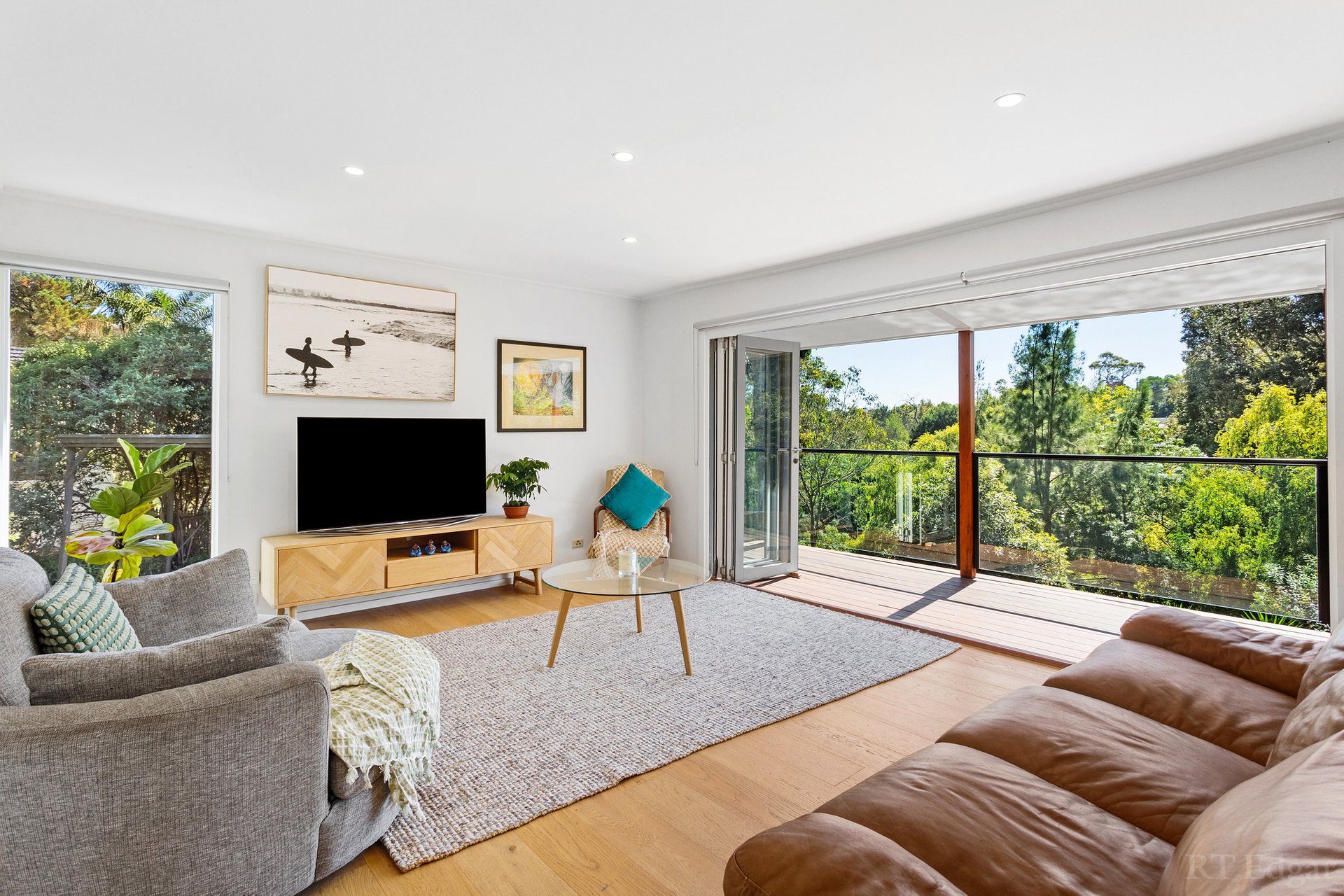 Property Gallery Thumbnail 3