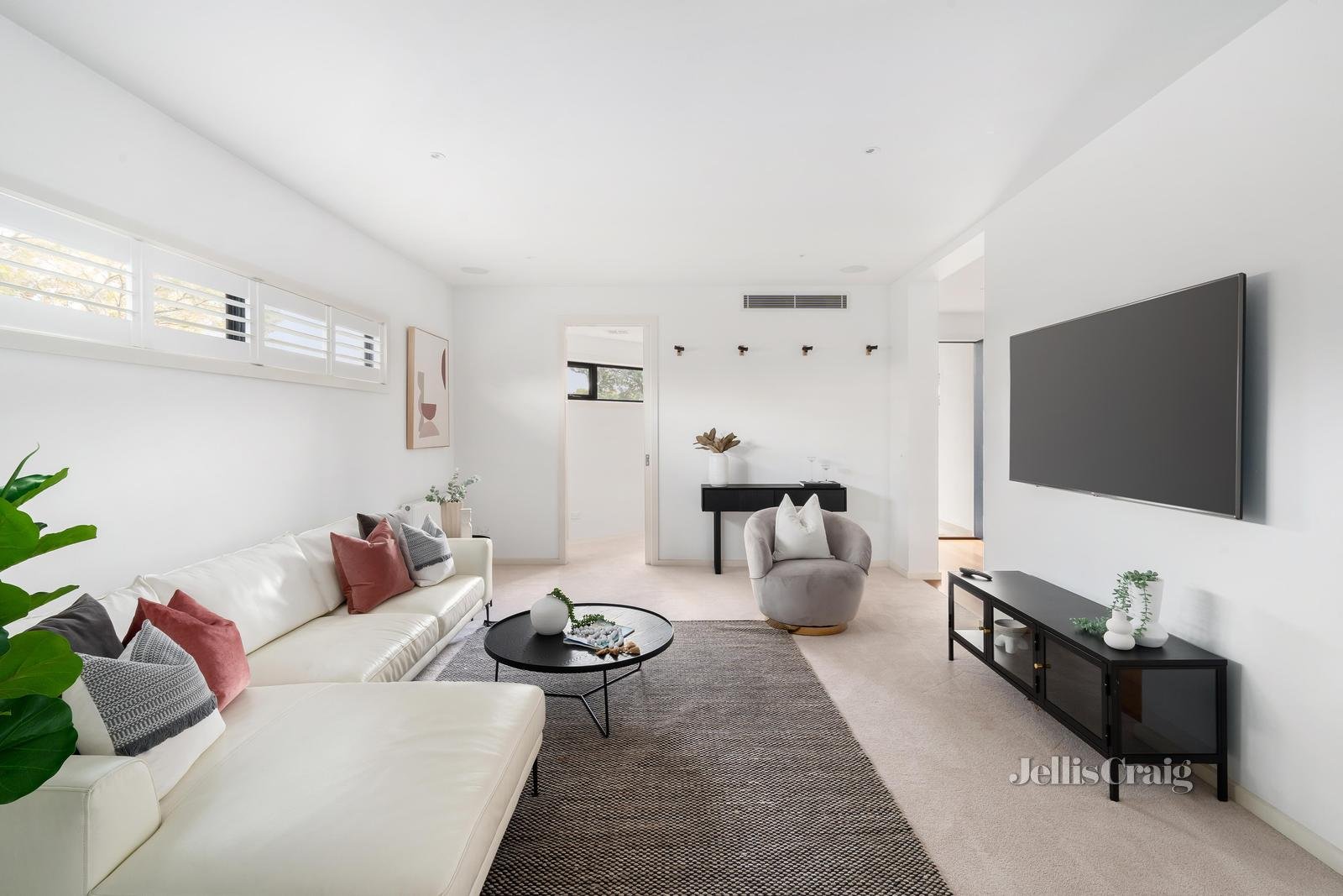 7 Maiya Court, Cheltenham image 8