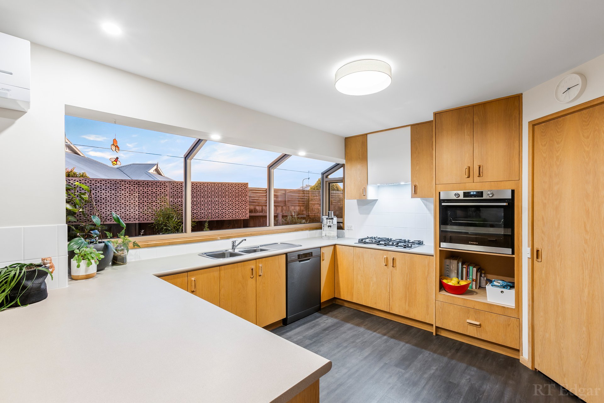 Property Gallery Thumbnail 4