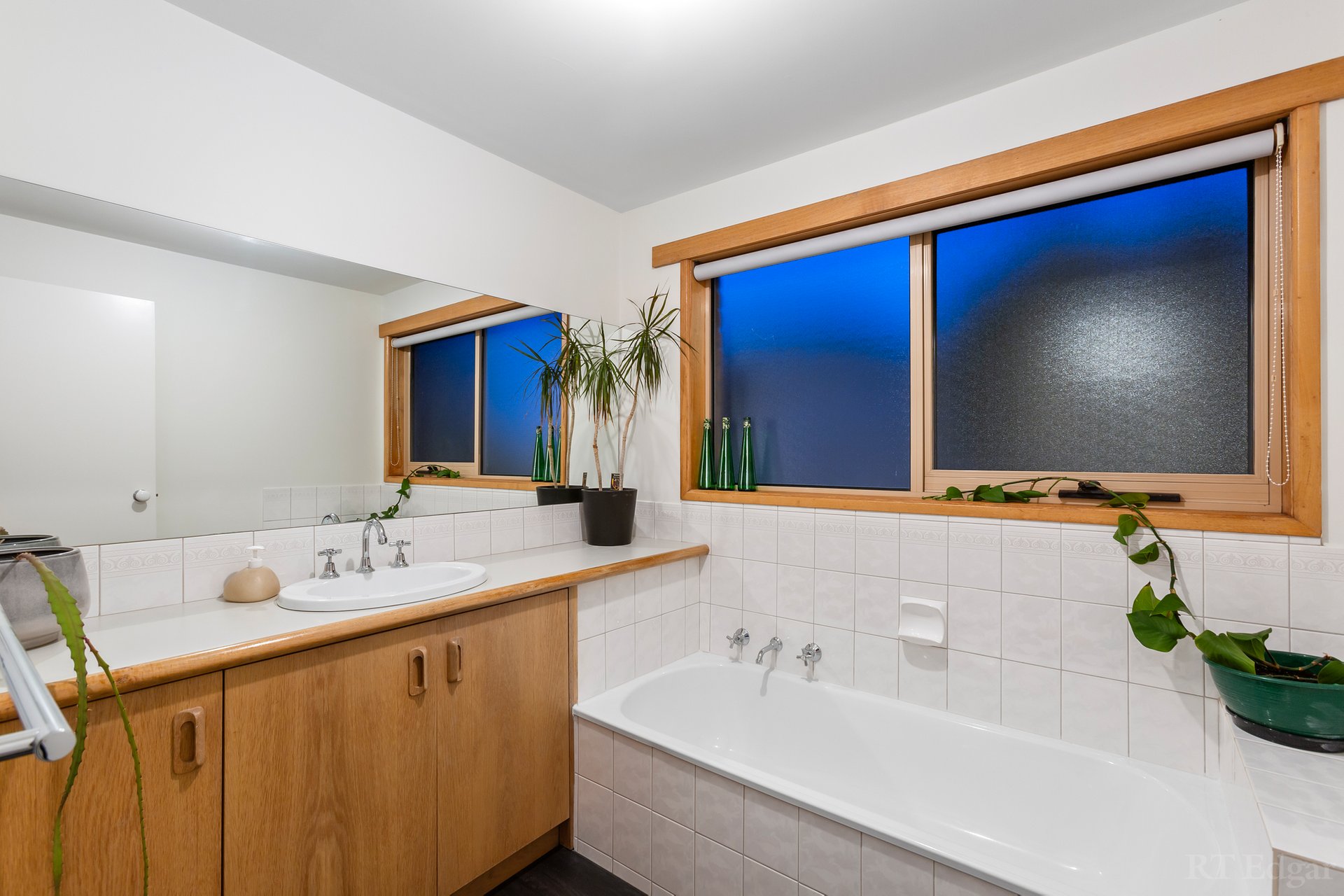 Property Gallery Thumbnail 11