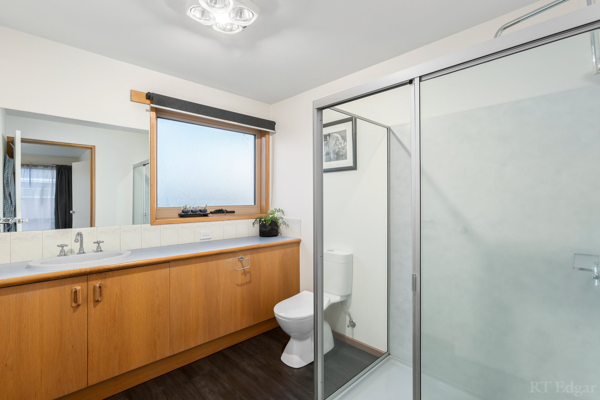Property Gallery Thumbnail 12