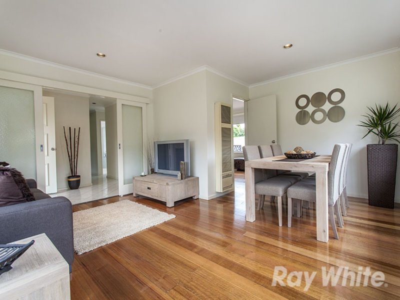 7 Mantova Drive, Wheelers Hill image 1