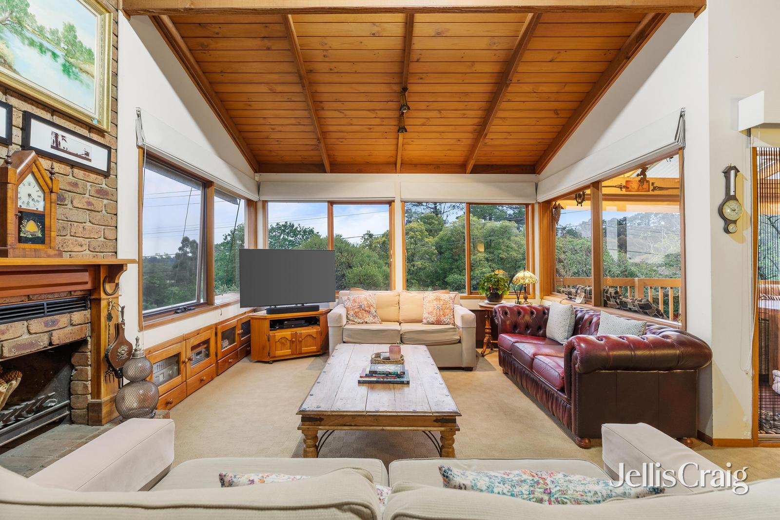 7 McCallum Road, Doncaster image 4