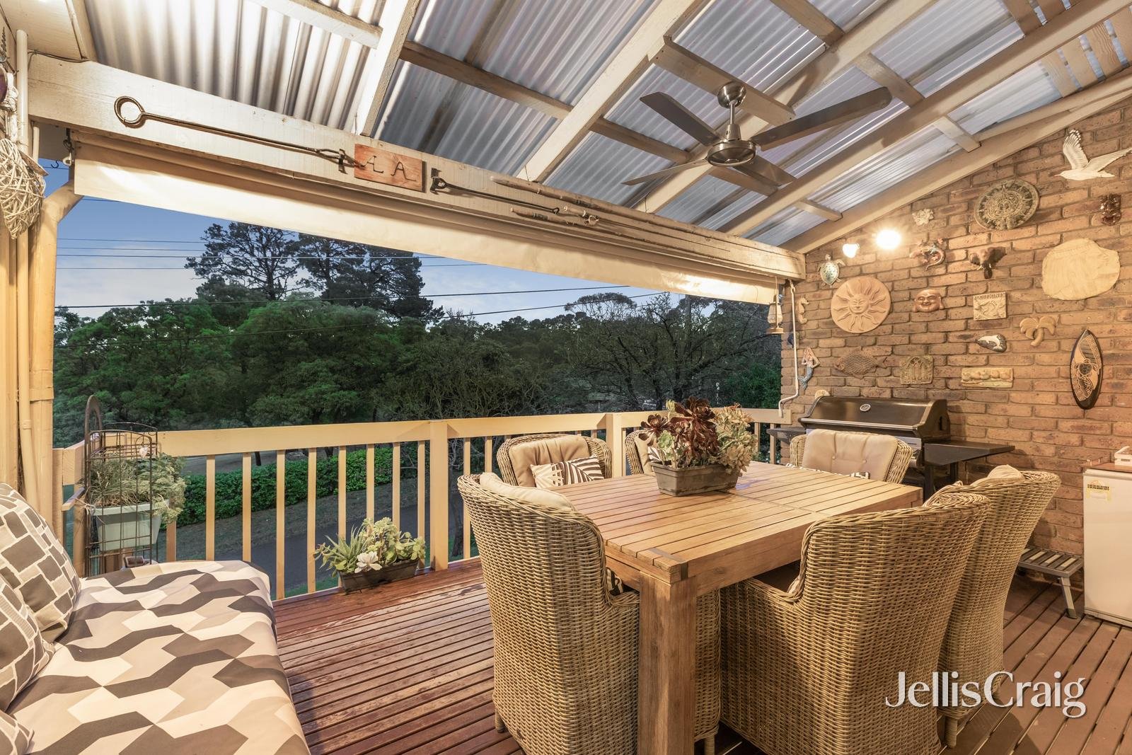 7 McCallum Road, Doncaster image 11