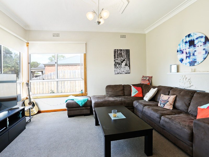7 McClelland Street, Bell Park image 2