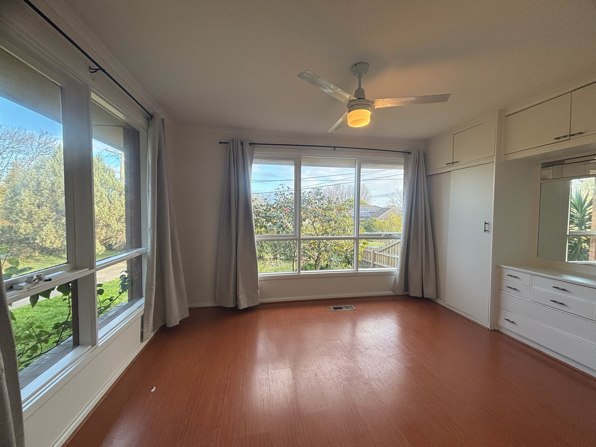 7 McComb Crescent, Bayswater image 4