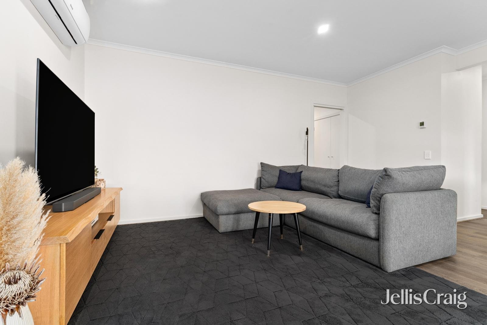 7 Mcgeachin Street, Lucas image 5