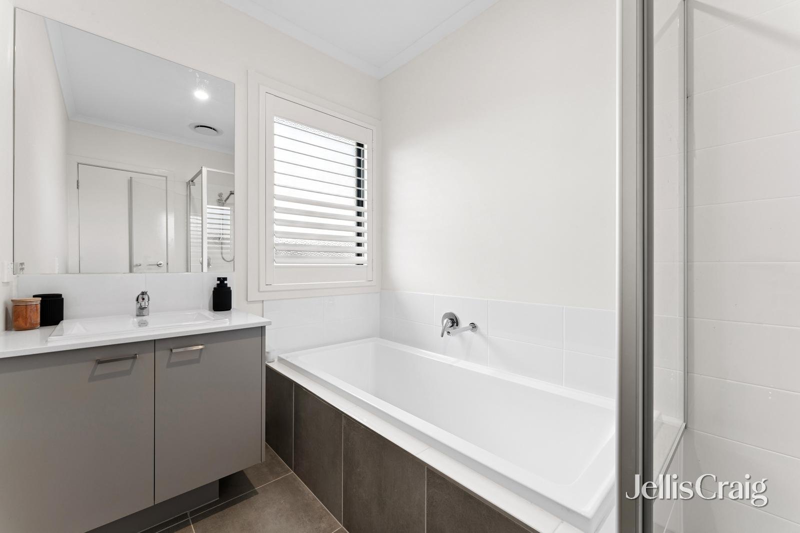 7 Mcgeachin Street, Lucas image 17