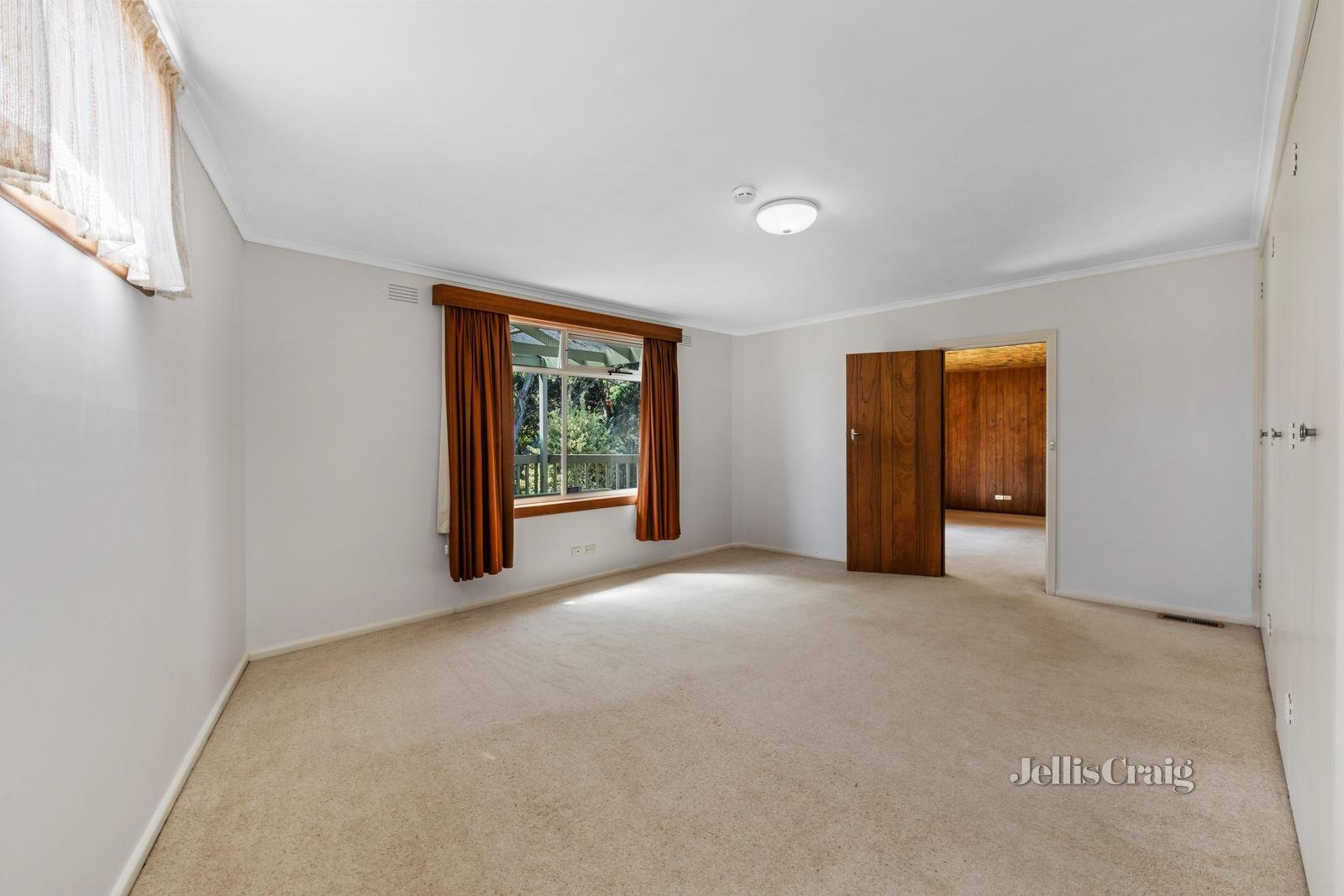 7 Meadow Crescent, Mount Waverley image 9