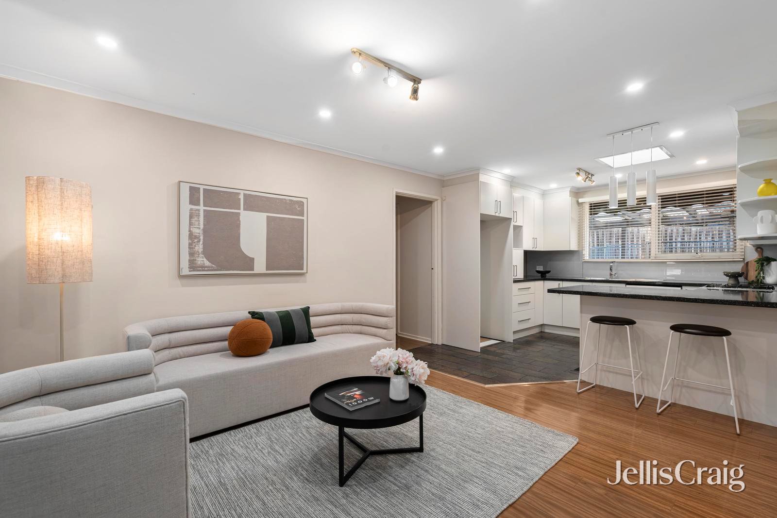 7 Melody Court, Mooroolbark image 2
