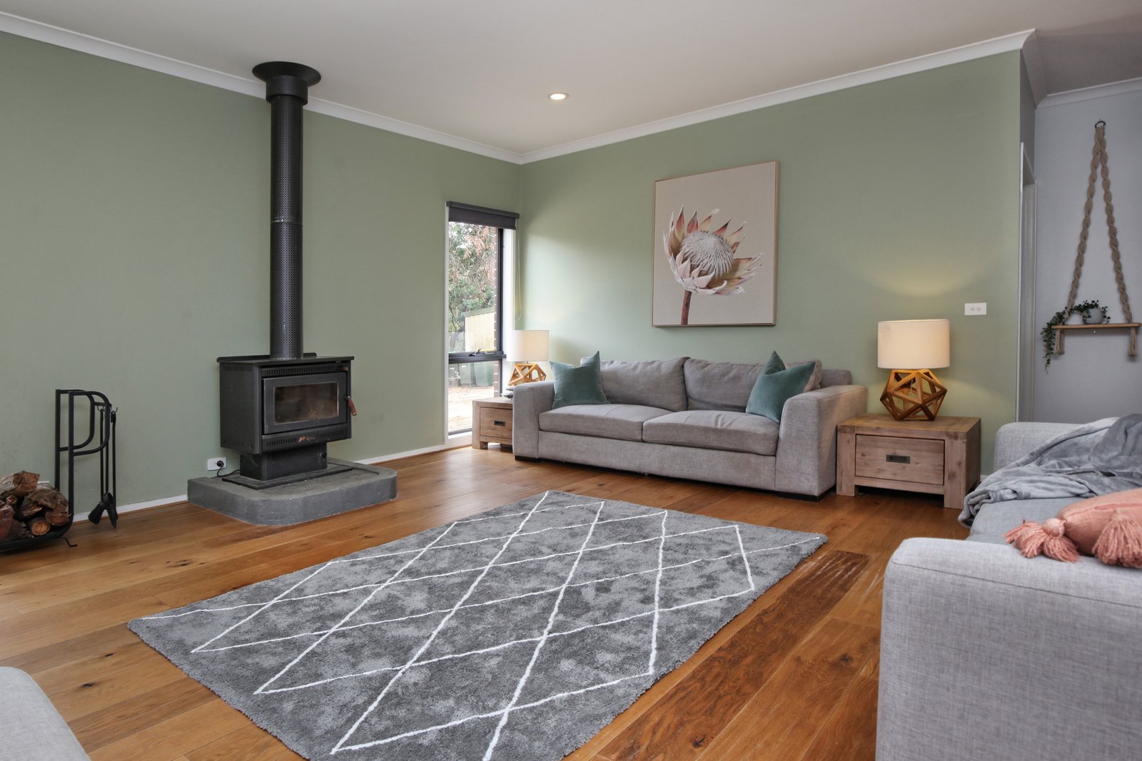 Property Gallery Thumbnail 4