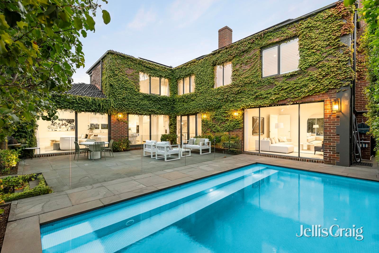 7 Merrion Place, Kew image 1