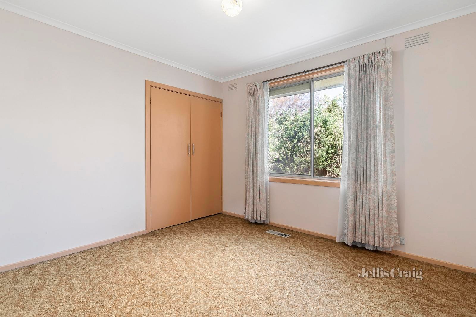 7 Mirang Avenue, Croydon image 6