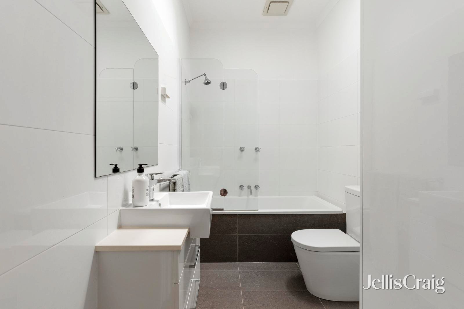 7 Morris Street, South&nbsp;Melbourne image 11