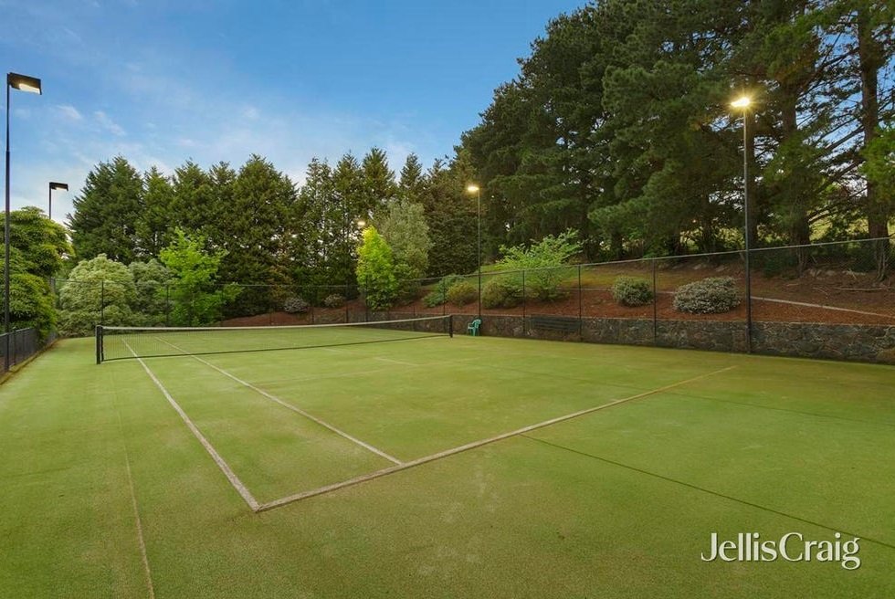 7 Mullum Drive, Donvale image 9