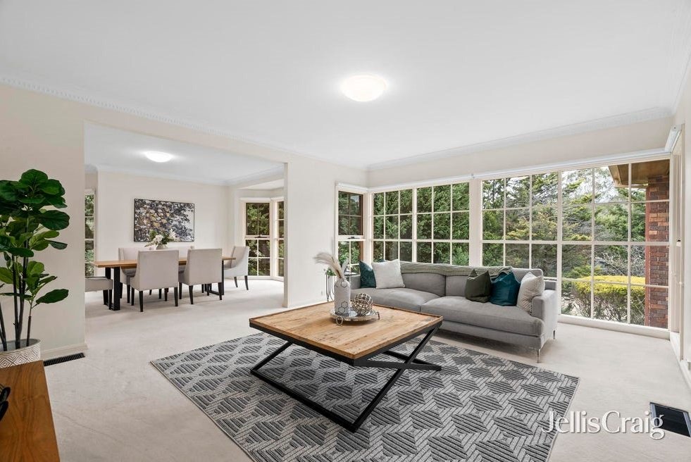 7 Mullum Drive, Donvale image 3