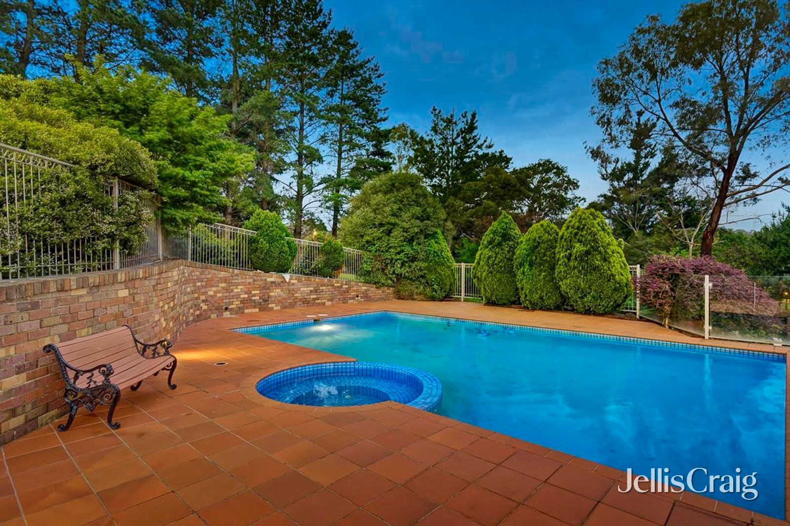 7 Mullum Drive, Donvale image 10