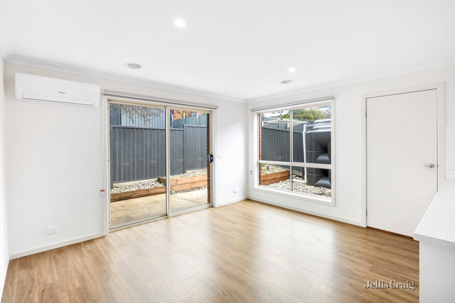 7 Nader Close, Redan image 4